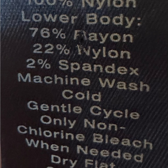 Women’s Ann Taylor Top - Picture 4 of 4